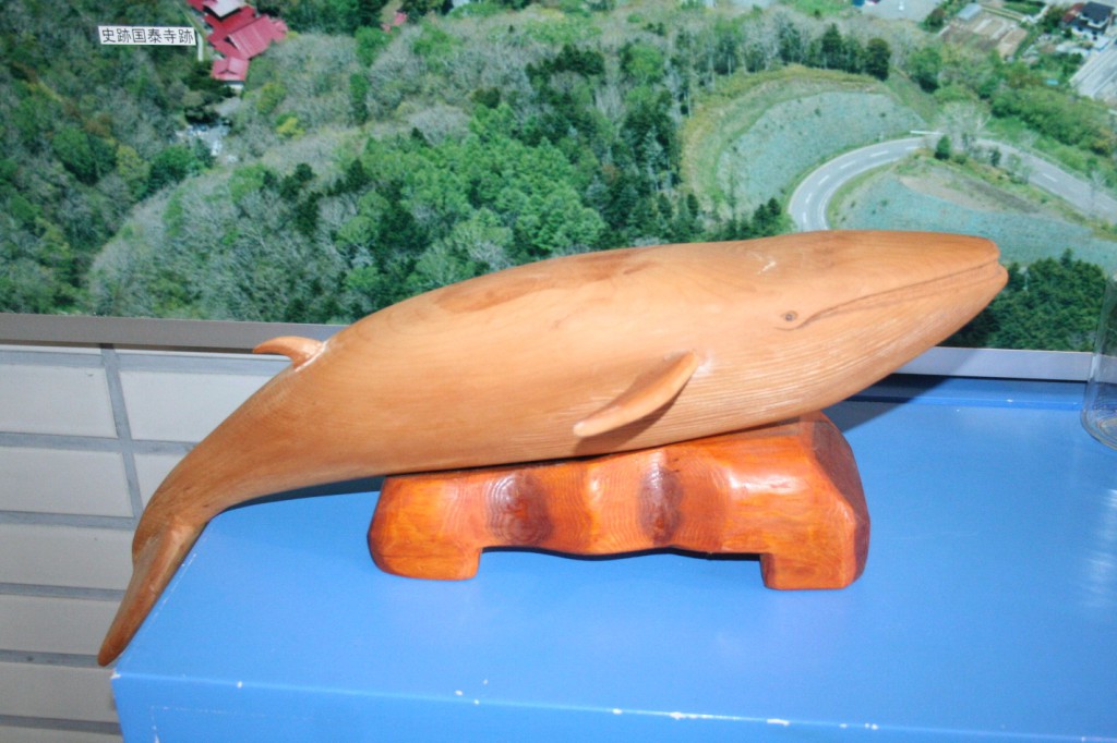 木彫りひきだし 生誕90年記念 藤戸竹喜の世界」木彫作品をモチーフにした「PENON